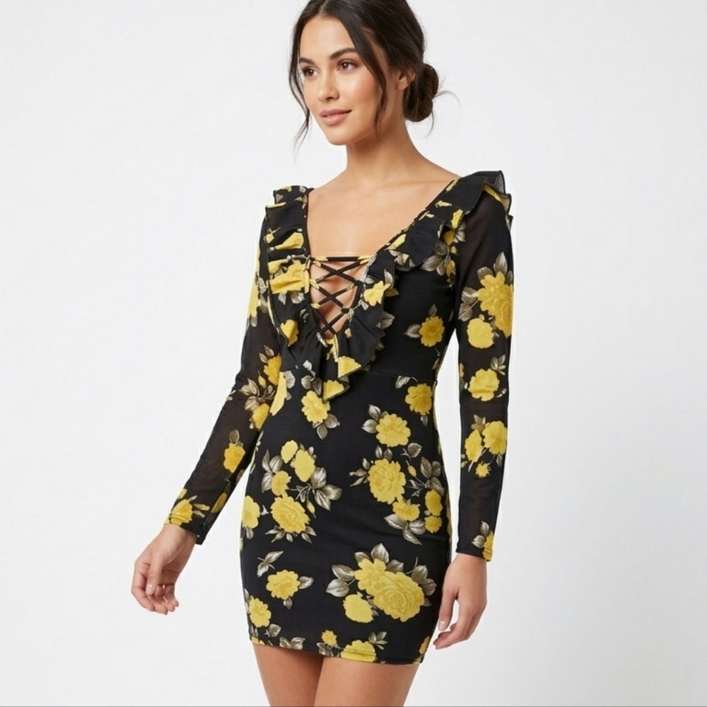 PRETTY Little Thing Ruffle Rose Dress NWT 😍